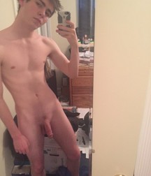boys nude 5db94b8146ddd.jpg