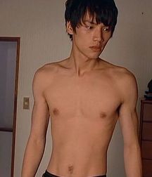 shirtless boys 5db9b3f585e8d.jpg