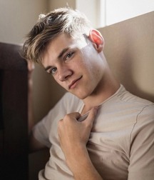 Boys 5db9b86701b24.jpg