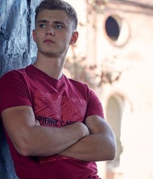 Boys 5db9b900ef8b9.jpg