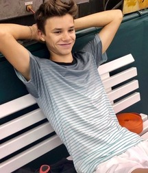 Boys 5db9b93b1b889.jpg