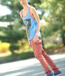 Boys 5dbaf67834f5e.jpg