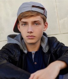 Boys 5dbaf6dd84e94.jpg
