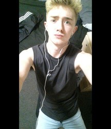 Boys 5dbaf73e8439e.jpg