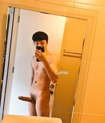Asians 5dbb15bd664ef.jpg