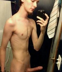Boys with a boner 5dbd95865a5a3.jpg