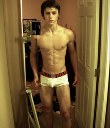 shirtless boys 5dbdb533f1896.jpg