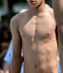 shirtless boys 5dbdb5abf3d1b.jpg