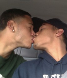 Boys 5dbe9b371e2c8.jpg