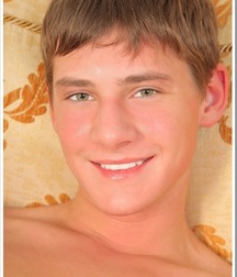 Boys 5dbe9c5bb24cf.jpg