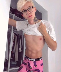 Boys 5dc980d1ad126.jpg