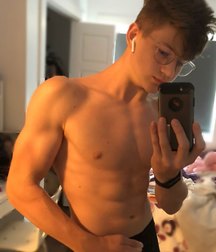 shirtless boys 5dc9931ae8363.jpg