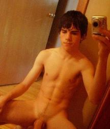 boys nude 5dcd749043a3d.jpg