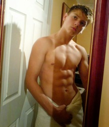 shirtless boys 5dd10ffbbebb4.jpg