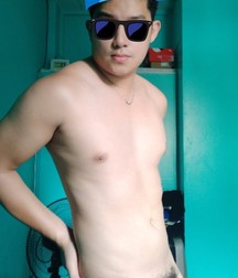 Boys with a boner 5dd1793fe95b7.jpg