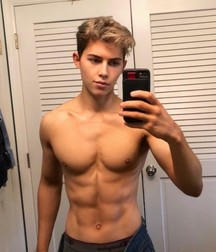 shirtless boys 5dd437fd1b34f.jpg