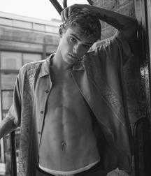Boys 5dd4394ae78e8.jpg