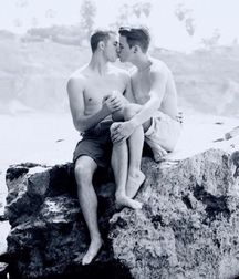 Boys 5dd43953548d8.jpg