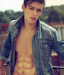 Boys 5dd43af16bc30.jpg
