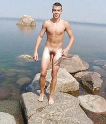 boys nude 5dd43d1fd0448.jpg
