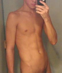 boys nude 5dd43eecb1288.jpg