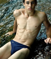 shirtless boys 5dd82225e4bbf.jpg