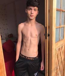 shirtless boys 5de1444ba3dcf.jpg