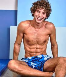shirtless boys 5de145068d8bc.jpg