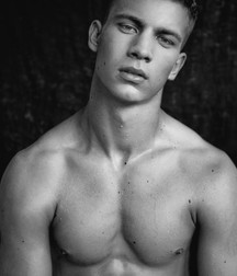 shirtless boys 5de28e3b541f9.jpg