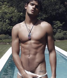 shirtless boys 5de28e67e67fc.jpg