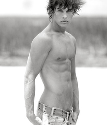 shirtless boys 5de290005bfa8.jpg