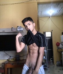 Boys with a boner 5e0321f50b0fb.jpg