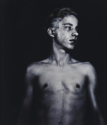 shirtless boys 5e08a454d58bd.jpg