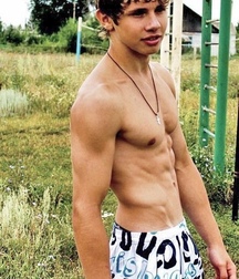 shirtless boys teen porn 5e0f19b382060.jpg