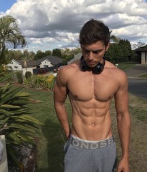 shirtless boys teen gay 5e17837106c95.jpg