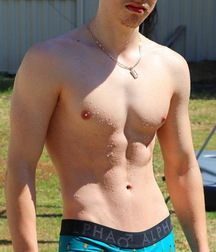 shirtless boys gay tube display sexy 5e19aef4c47d9.jpg