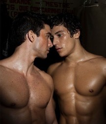 shirtless boys 5e1adde9dbae0.jpg