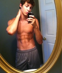 shirtless boys 5e1adf26d06b5.jpg