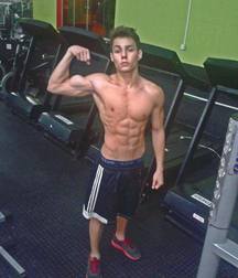 shirtless boys 5e1adf5d1e146.jpg