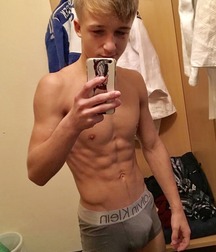 shirtless boys 5e1adfa0d2600.jpg