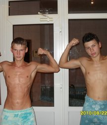 shirtless boys 5e25f8bf25695.jpg
