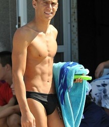 shirtless boys teen gay twinks 5e2b20817b138.jpg