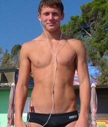 shirtless boys teen gay twinks 5e2b22a5d0366.jpg