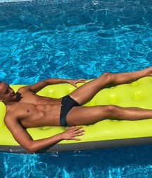 shirtless boys 5e32ad4486684.jpg