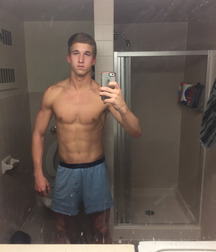 shirtless boys 5e32af79d0562.jpg