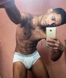 shirtless boys twink tube guys 5e356bbeb30c0.jpg