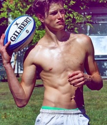 shirtless boys twink tube guys 5e356e9c4292c.jpg