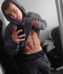 Boys & Their Amateur Selfies 5e3dc74462f8f.jpg