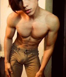 shirtless boys teen gay young 5e3dcf8f6aba2.jpg