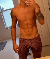 shirtless boys teen gay young 5e3dcfa4ca3e7.jpg